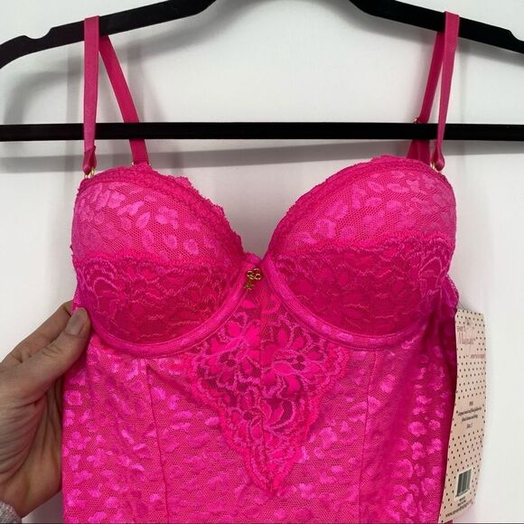 Seven Til’ Midnight Lingerie Set Pink lace Garter & Thong small NWT - Picture 3 of 10